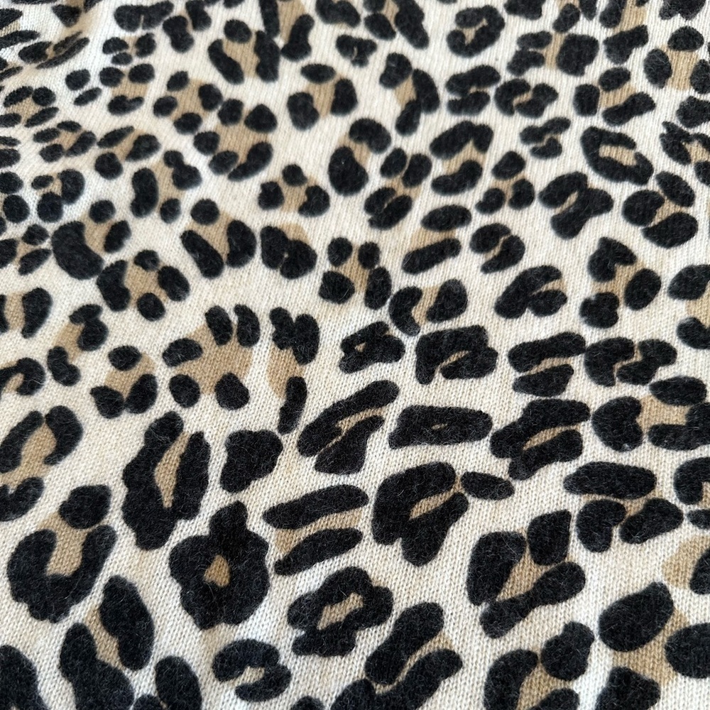 Equipment | Sloane Leopard Print 100% Cashmere Crewneck Sweater, Size S - Picture 5 of 8